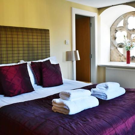 The Ross 2 Bedroom Apartment In Historic Abbey Fort Augustus Buitenkant foto