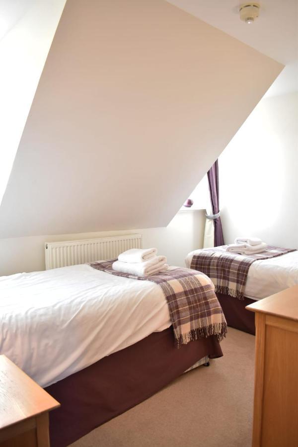 The Ross 2 Bedroom Apartment In Historic Abbey Fort Augustus Buitenkant foto