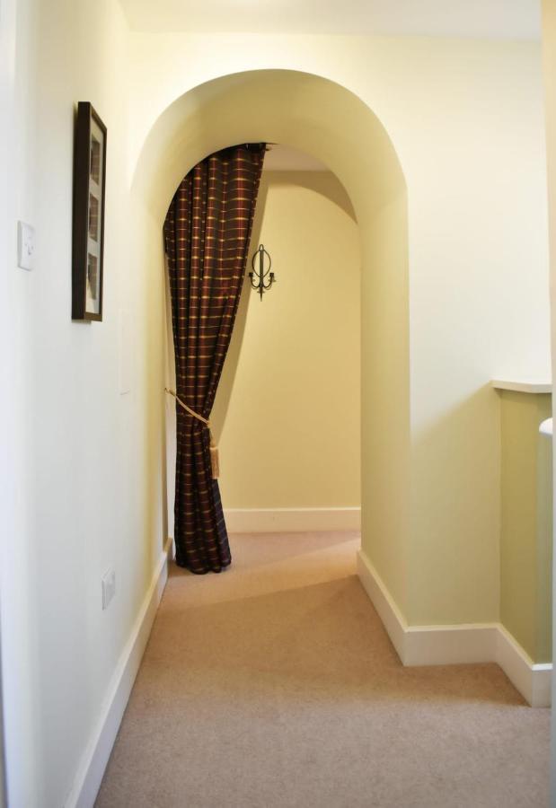The Ross 2 Bedroom Apartment In Historic Abbey Fort Augustus Buitenkant foto